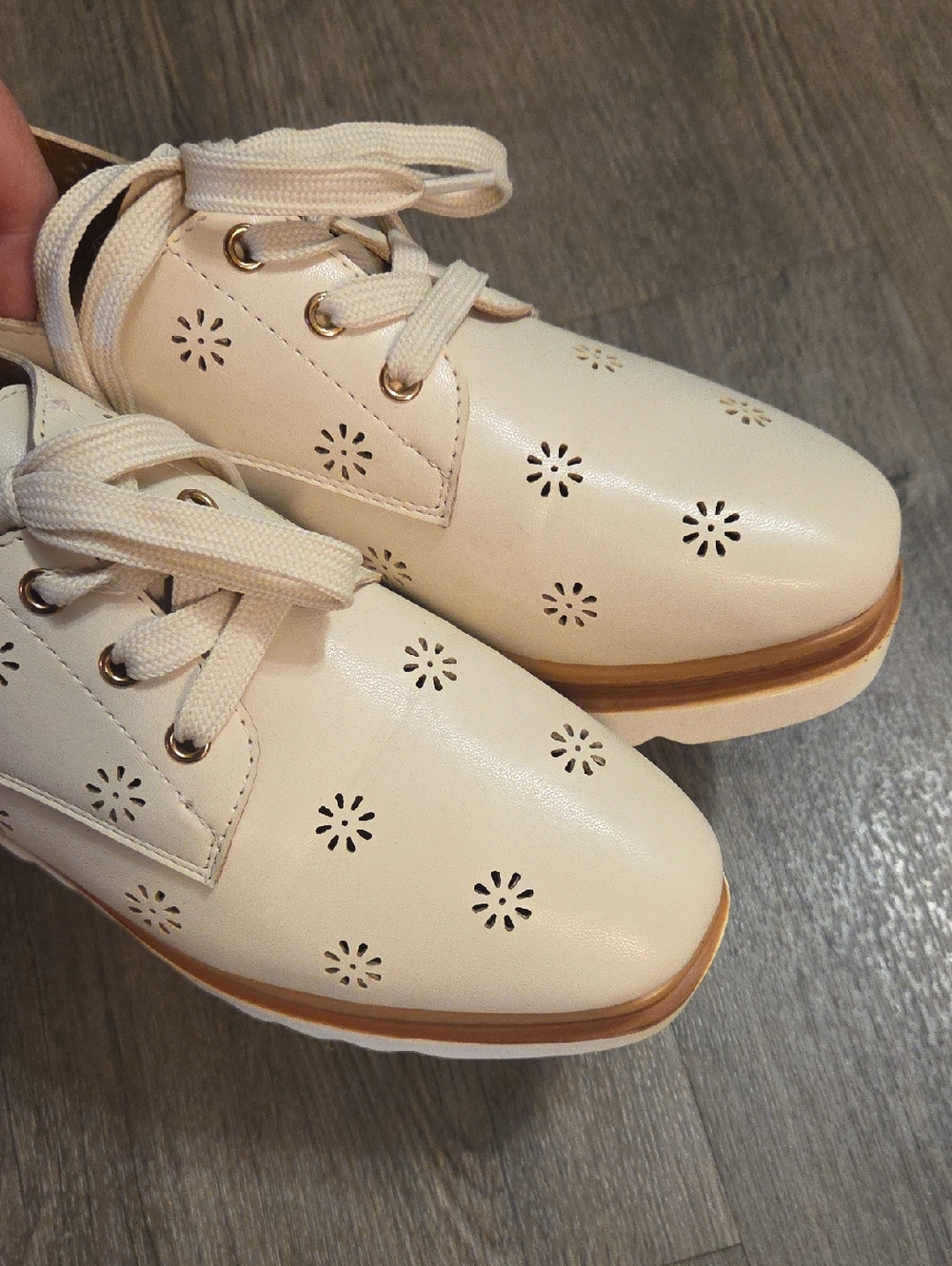 Light Cream Women's Lace-Up Platform Oxfords - Picture 6 of 14